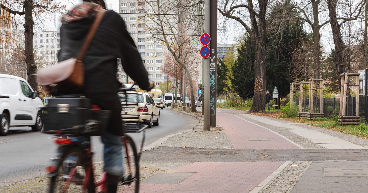 Baulich getrennter Radweg Möllendorffstraße infraVelo