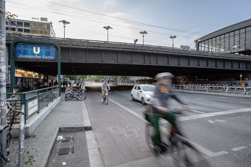 Radfahrstreifen auf der Hardenbergstraße