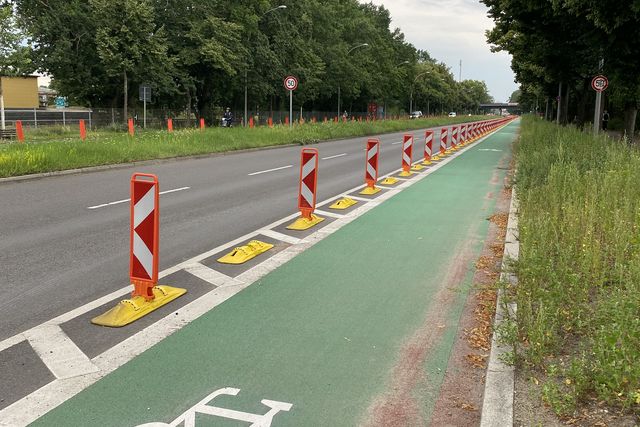 Geschützter Radfahrstreifen Adlergestell Treptow-Köpenick